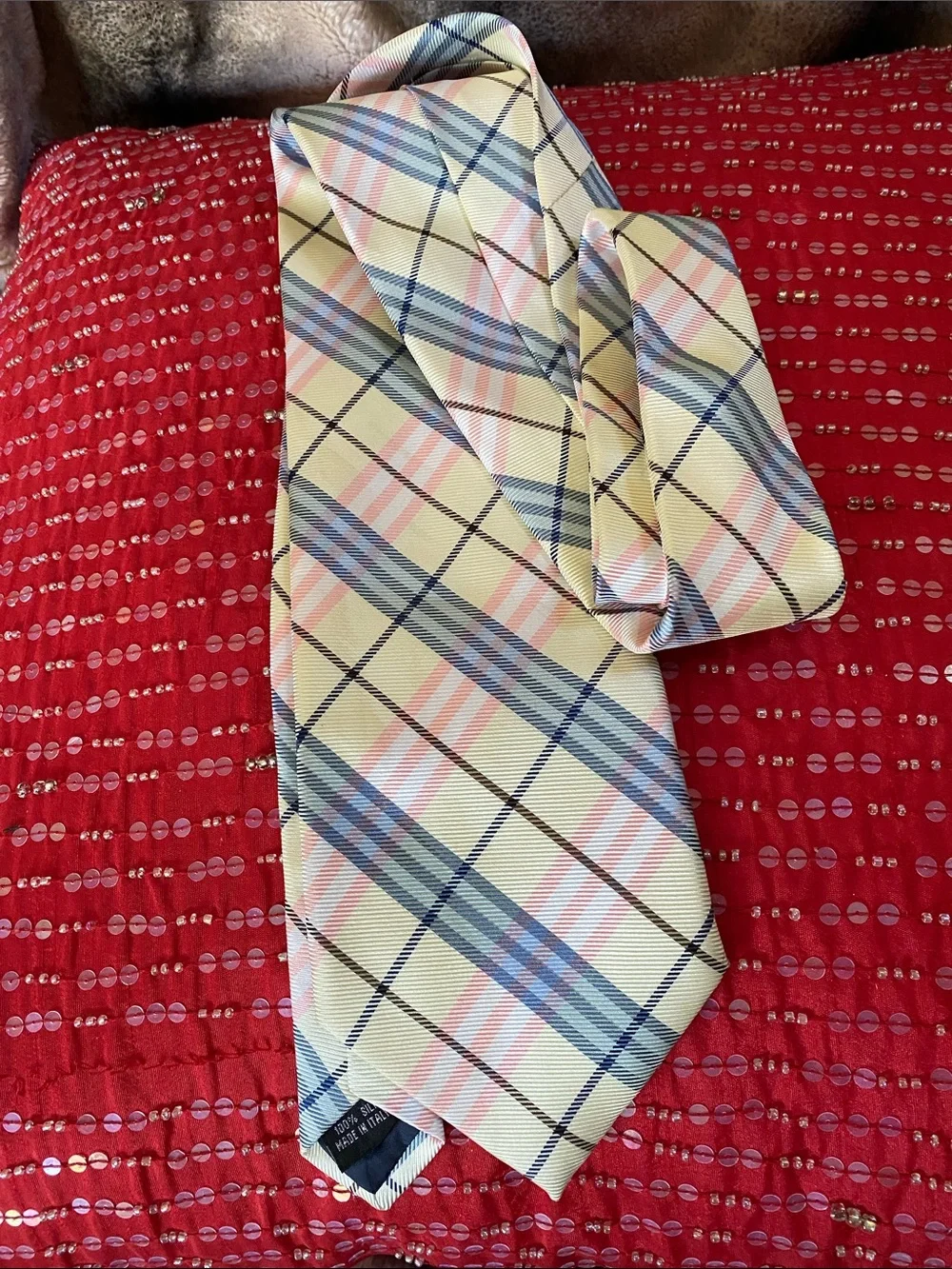 Burberry 💯 Silk Made in Italy 🇮🇹 Signature Subtle Shimmer Luxury Tie NWOT